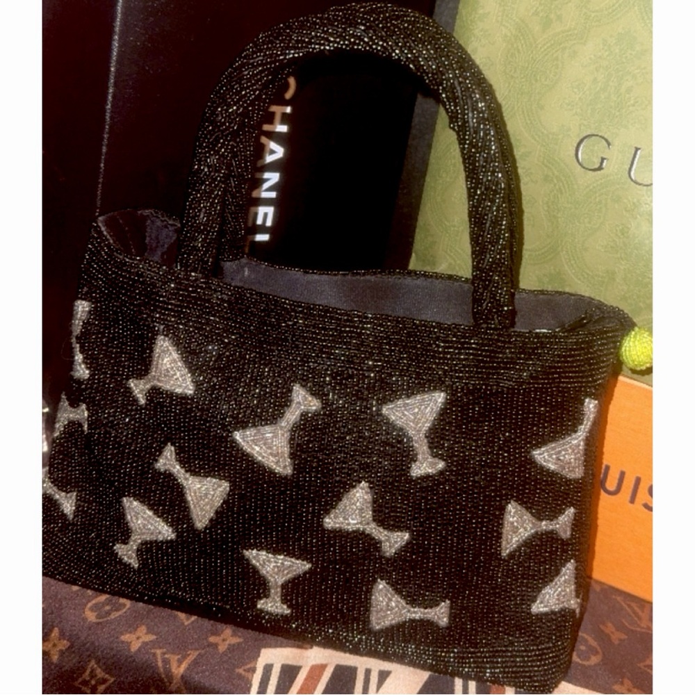 Vintage 2004 beaded martini purse New York , Hong Kong Seaglass collection